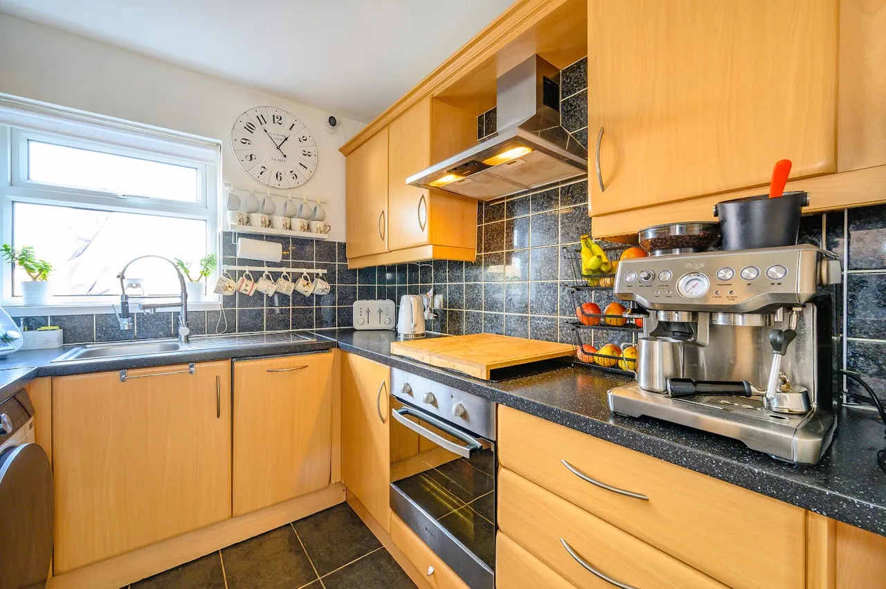 Springbank Road, Leeds, LS27, photo 5