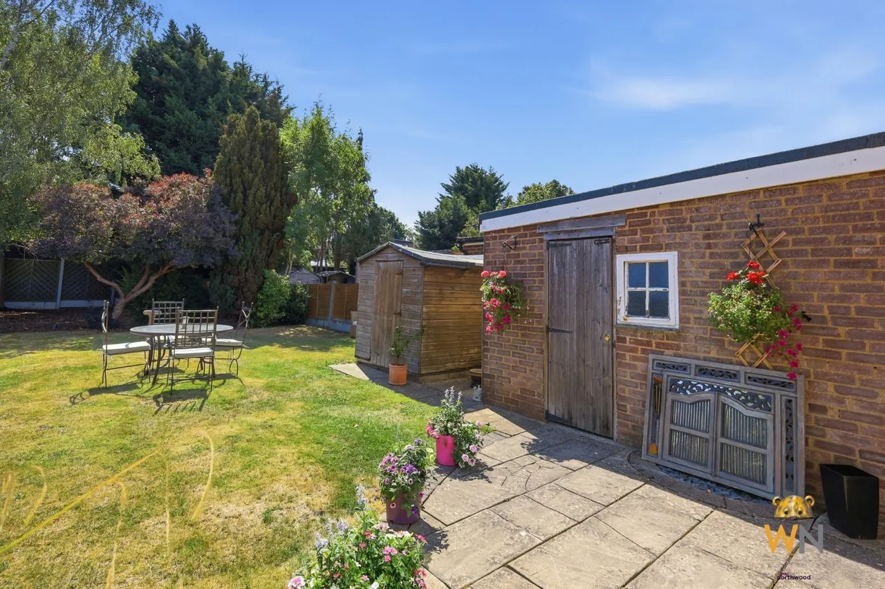 St. Marys Avenue, Shenfield, CM15, photo 21