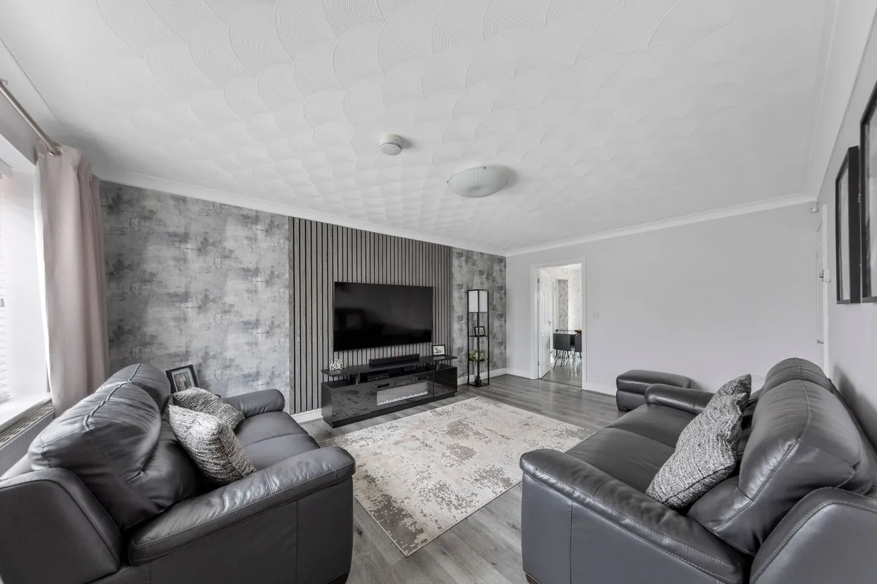 Bolton Road, Bamfurlong, Wigan, Wigan, WN2 5JZ, photo 2