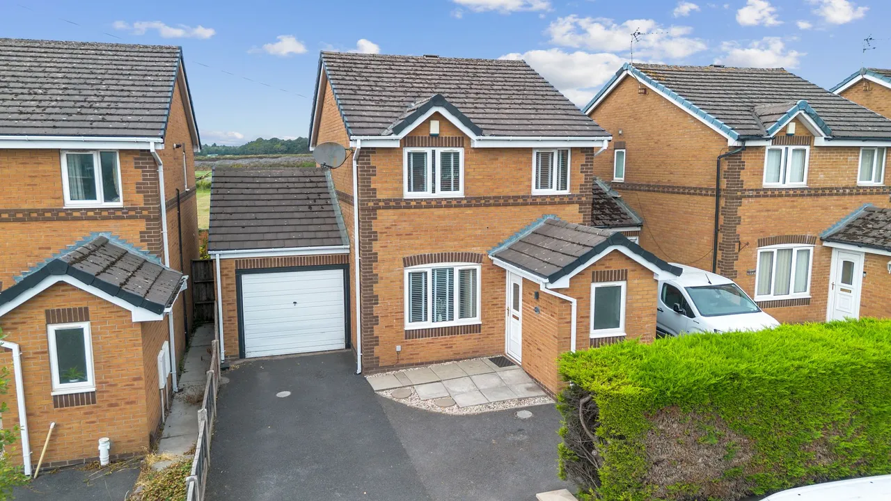 4 bed house for sale — Bolton Road, Bamfurlong, Wigan, Wigan, WN2 5JZ