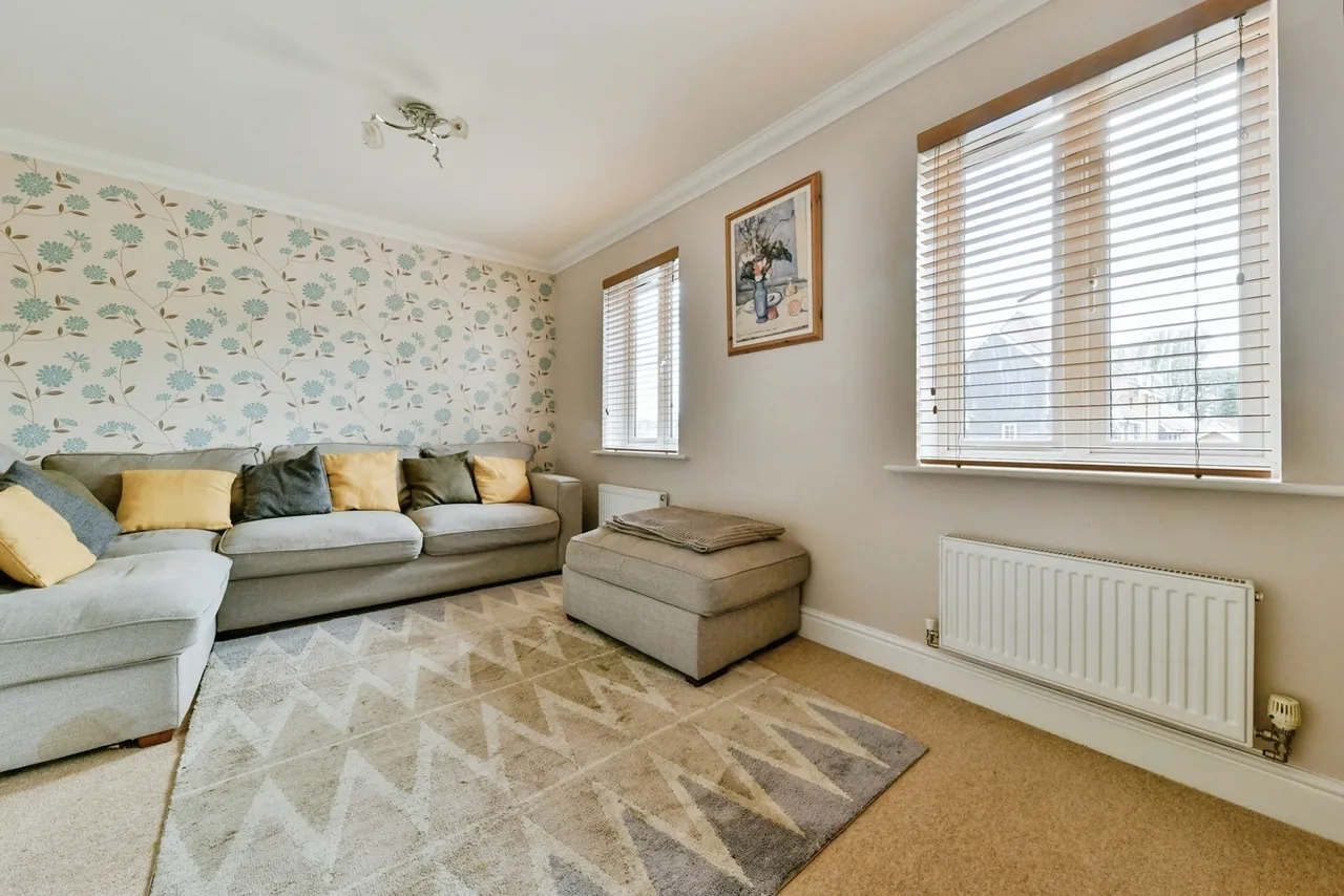 Pembridge Gardens, Stevenage, Hertfordshire, England, SG2, photo 7