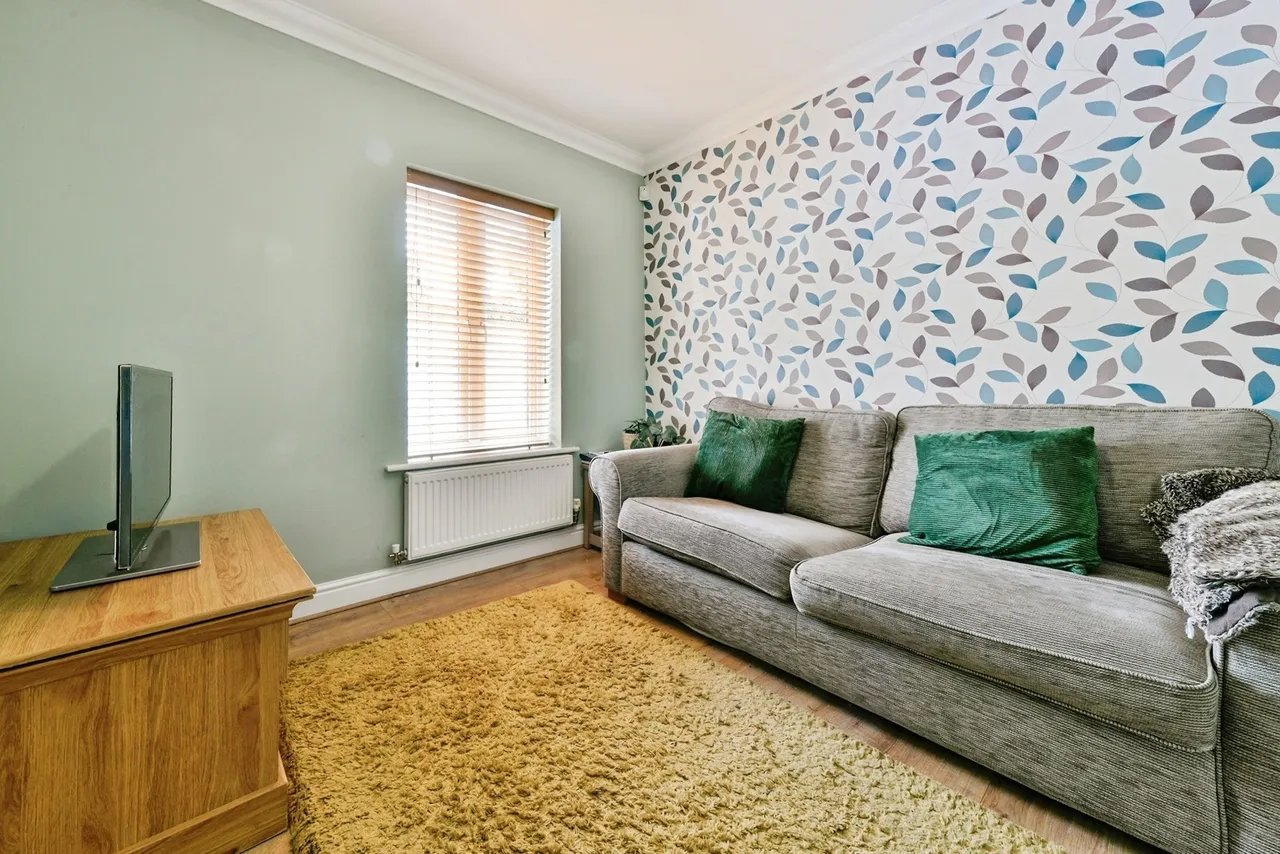 Pembridge Gardens, Stevenage, Hertfordshire, England, SG2, photo 9