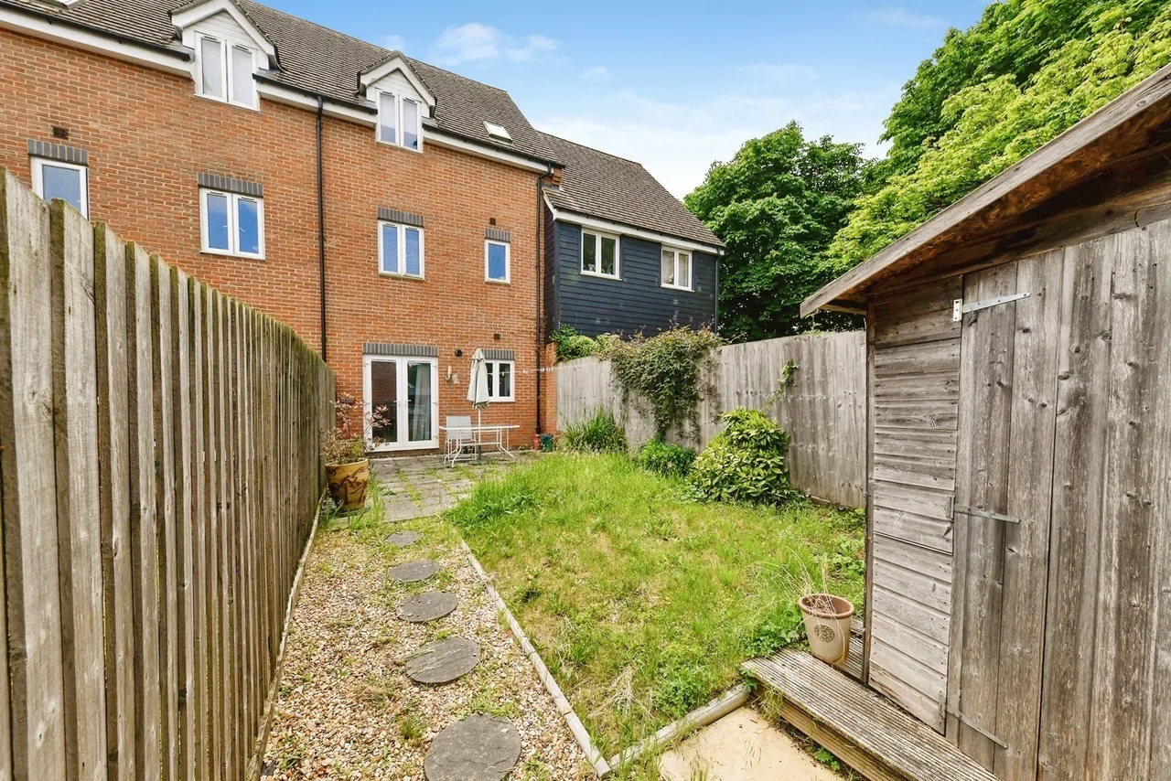 Pembridge Gardens, Stevenage, Hertfordshire, England, SG2, photo 22