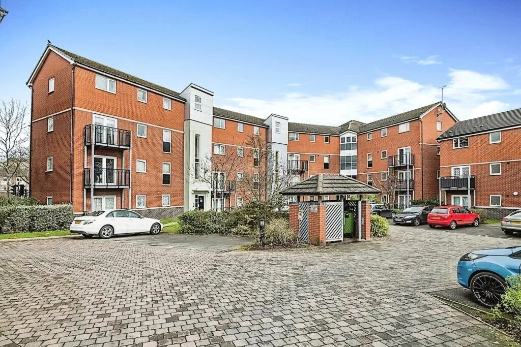 2 bed flat for sale, Kinsey Road, Smethwick, B66