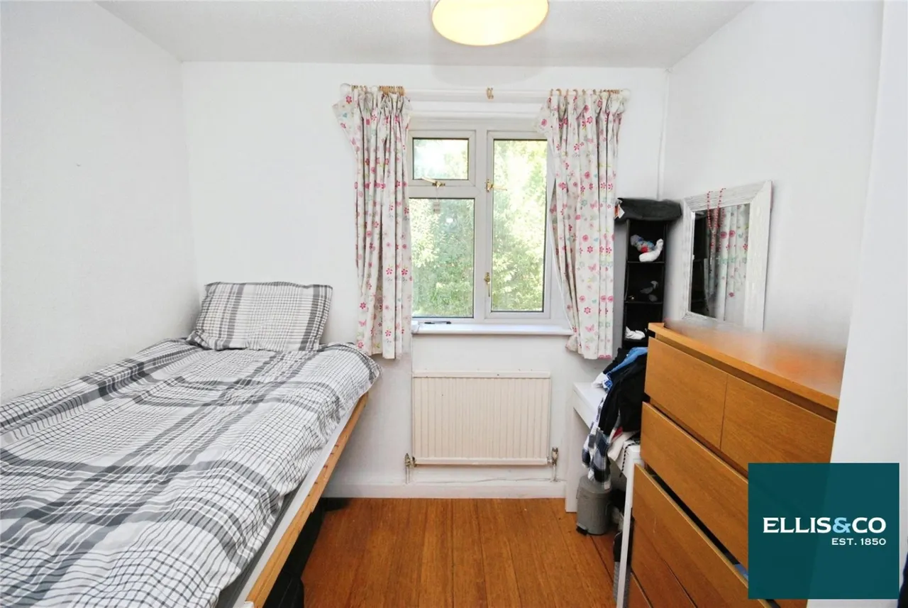 Prayle Grove, Cricklewood, NW2, photo 11