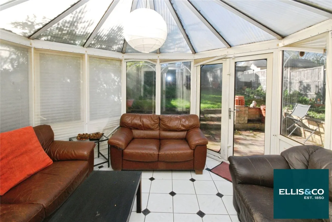 Prayle Grove, Cricklewood, NW2, photo 5