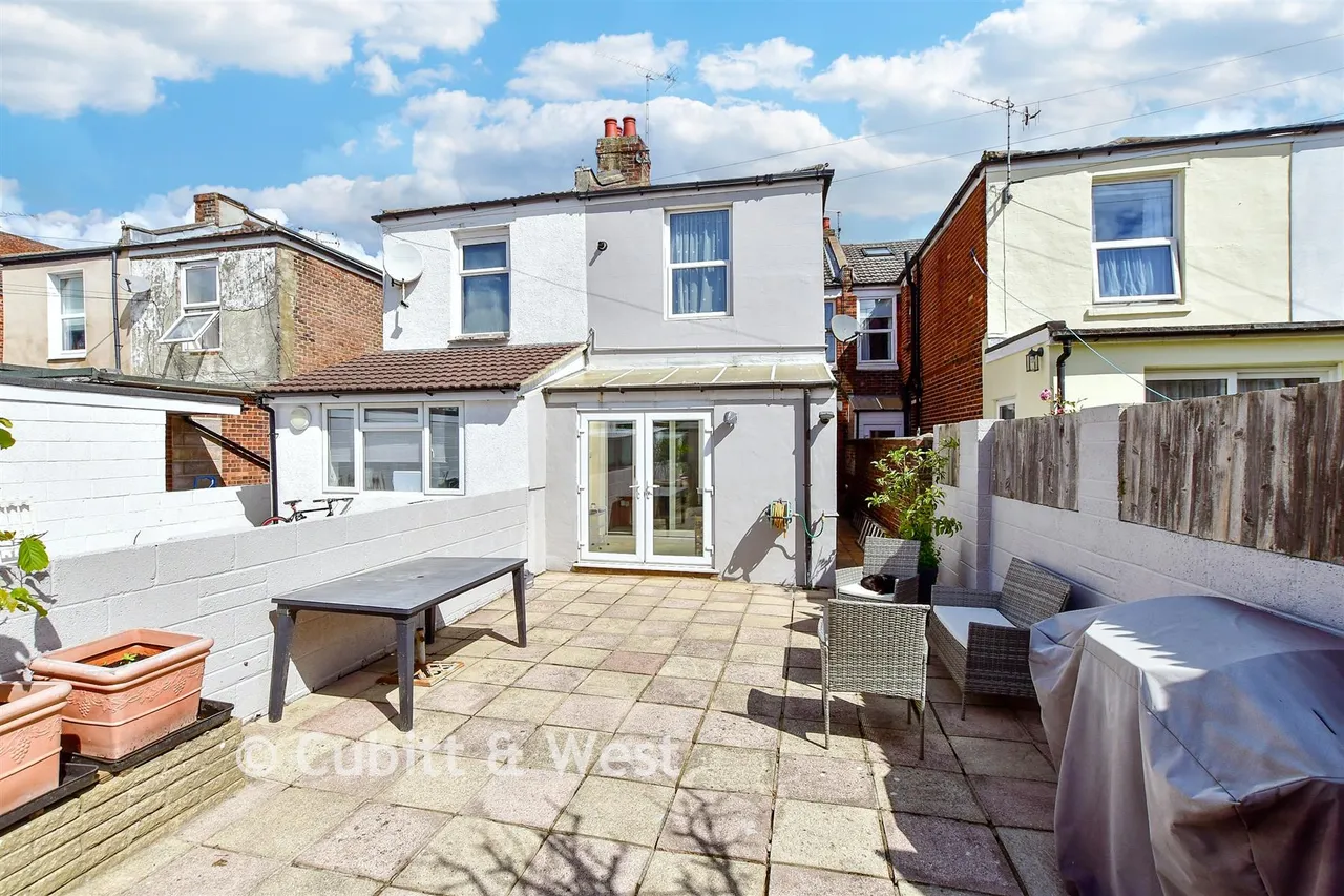 Chichester Road, Portsmouth, PO2, photo 13