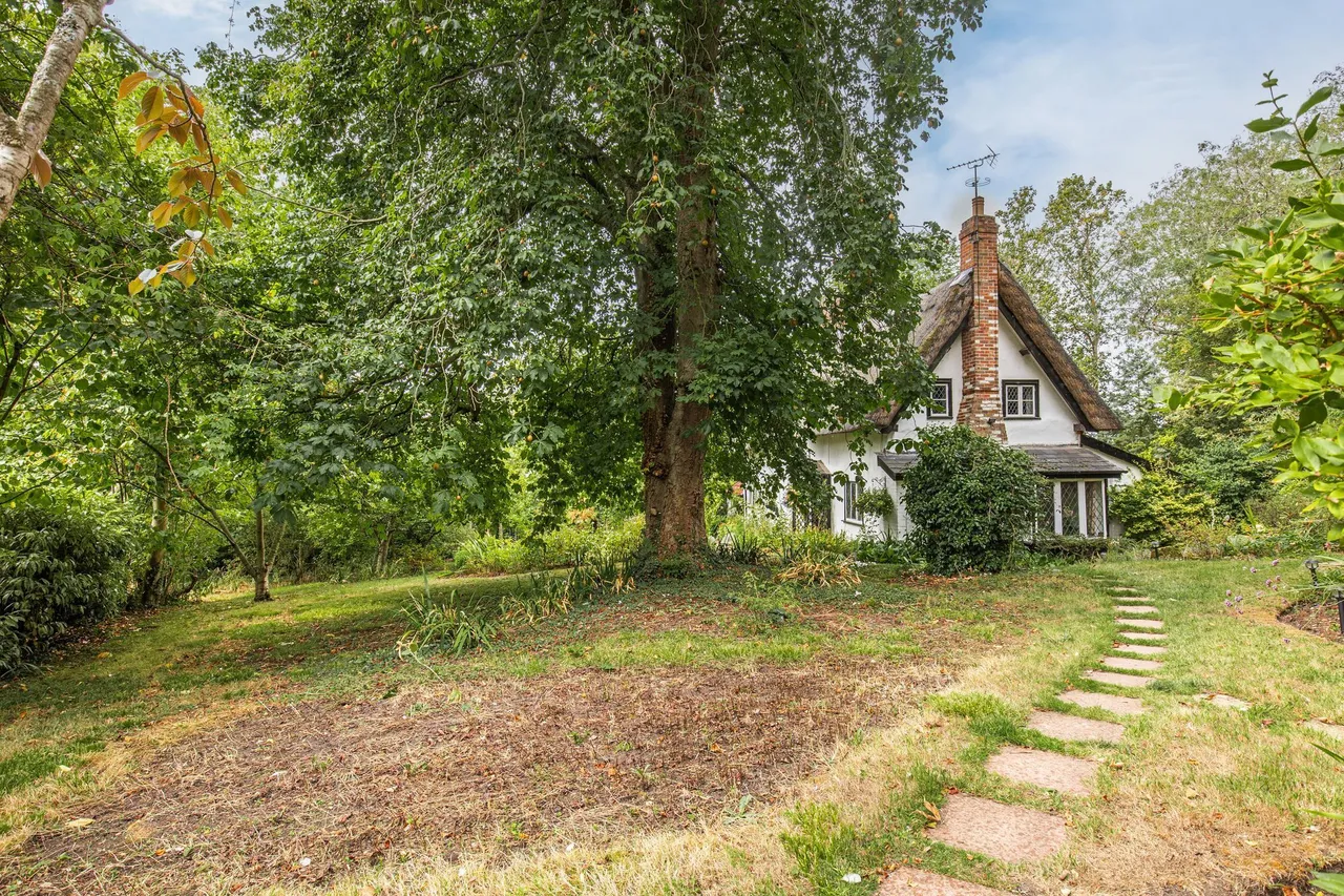 4 bed house for sale, Grade II Listed Property in Wethering