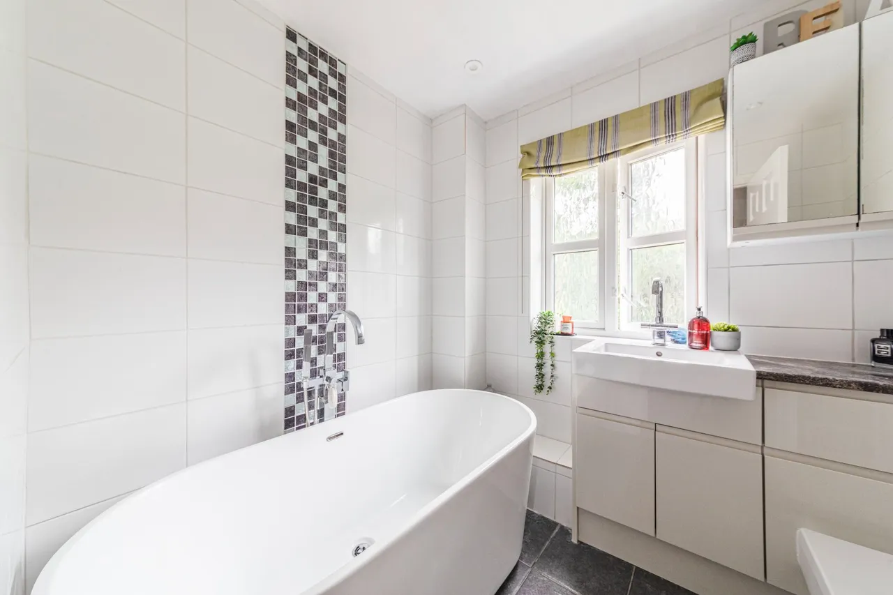 Rowley Close, Pyrford, GU22, photo 10