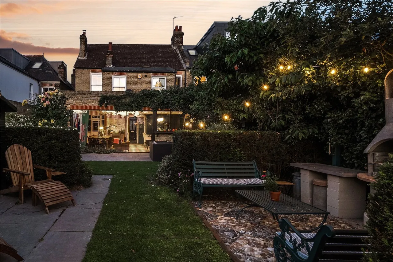 Coleraine Road, SE3, photo 31