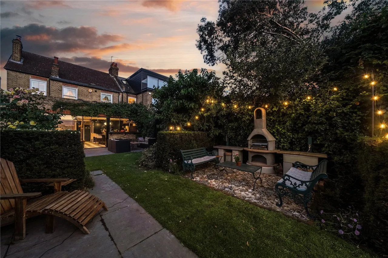 Coleraine Road, SE3, photo 38