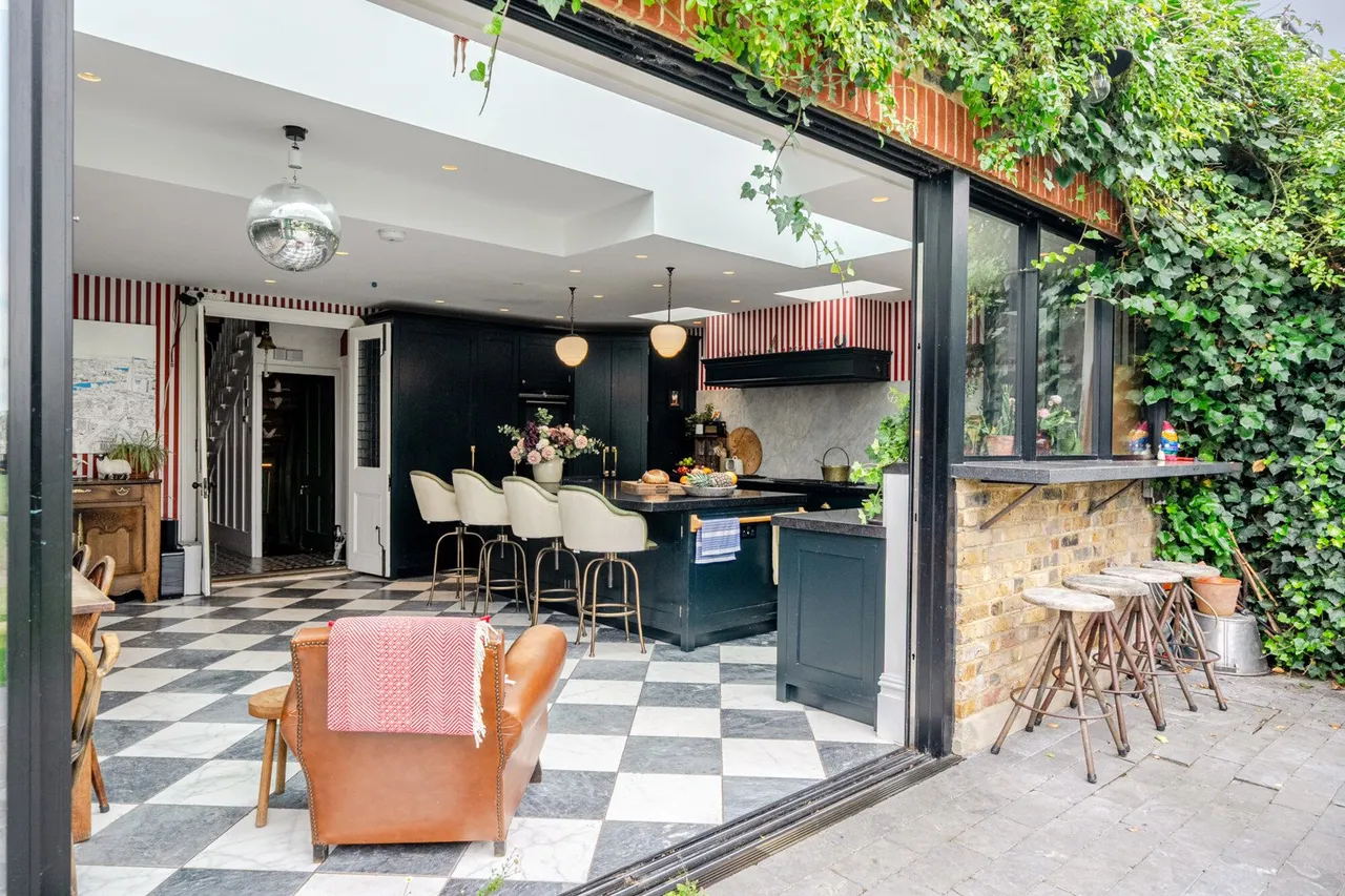 Coleraine Road, SE3, photo 15