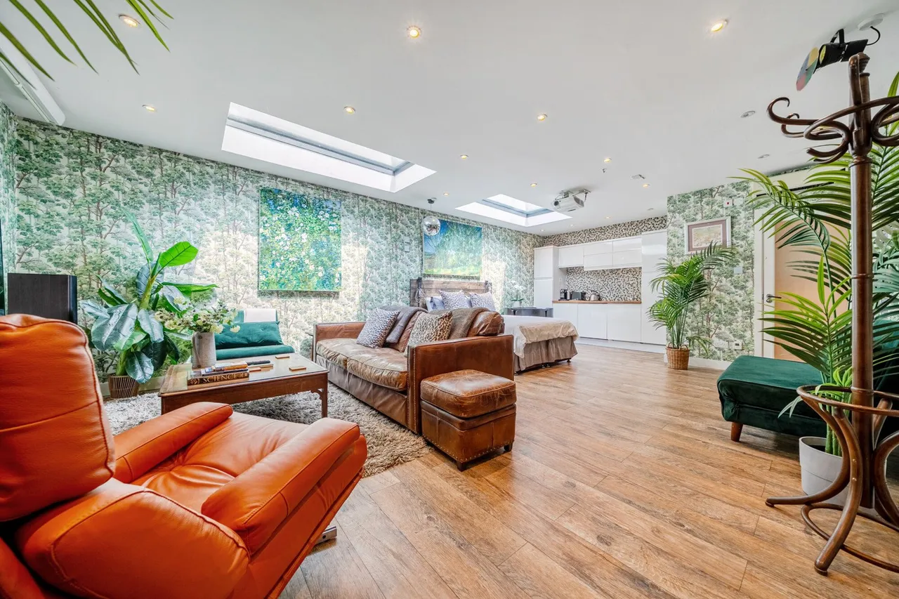 Coleraine Road, SE3, photo 35