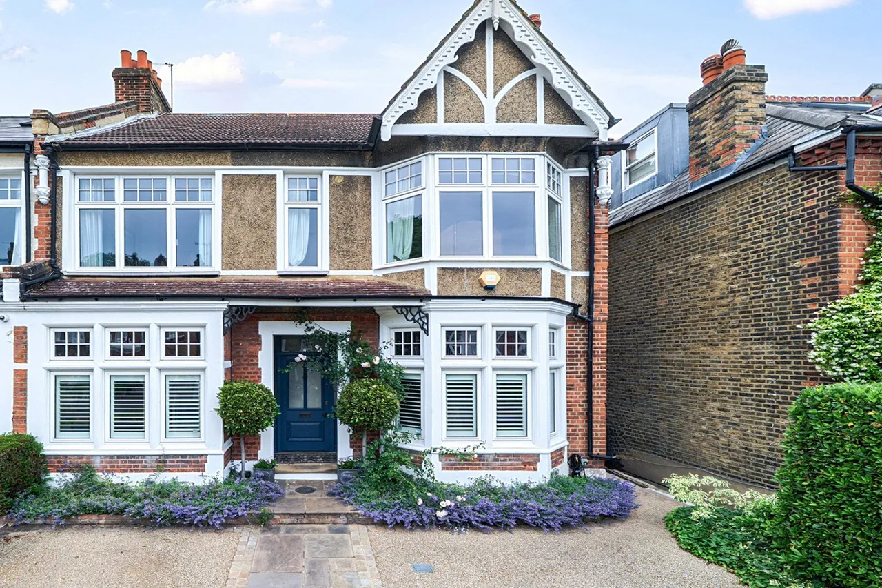 5 bed house for sale — Coleraine Road, SE3