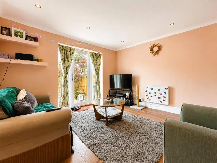 Derrick Close, Calcot, RG31, photo 4