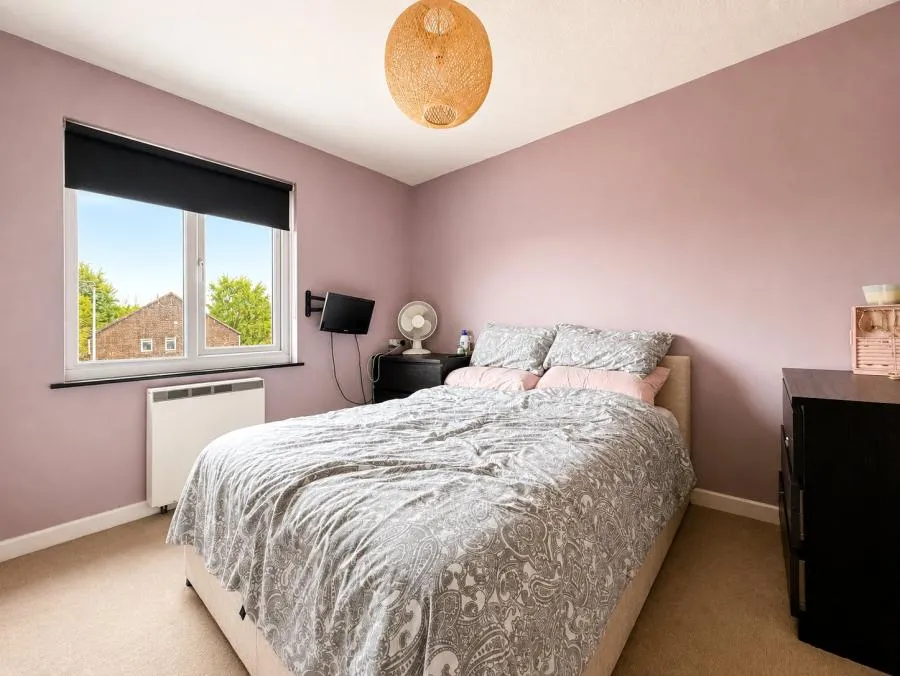 Derrick Close, Calcot, RG31, photo 5