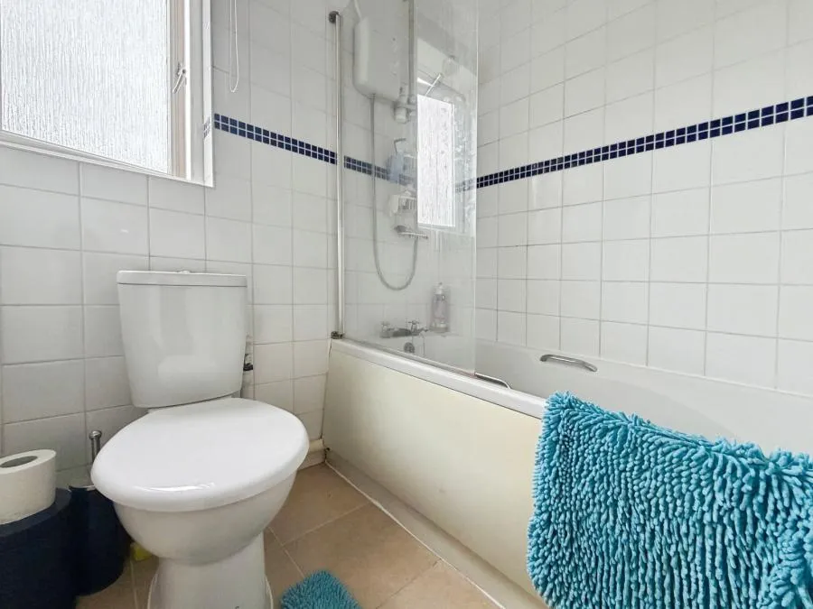 Derrick Close, Calcot, RG31, photo 7