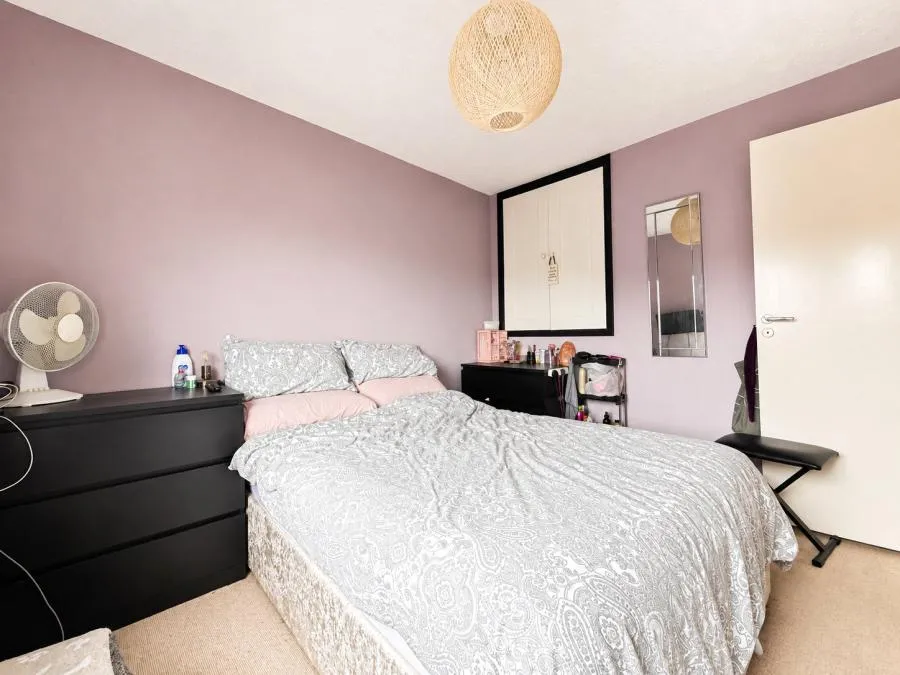 Derrick Close, Calcot, RG31, photo 12