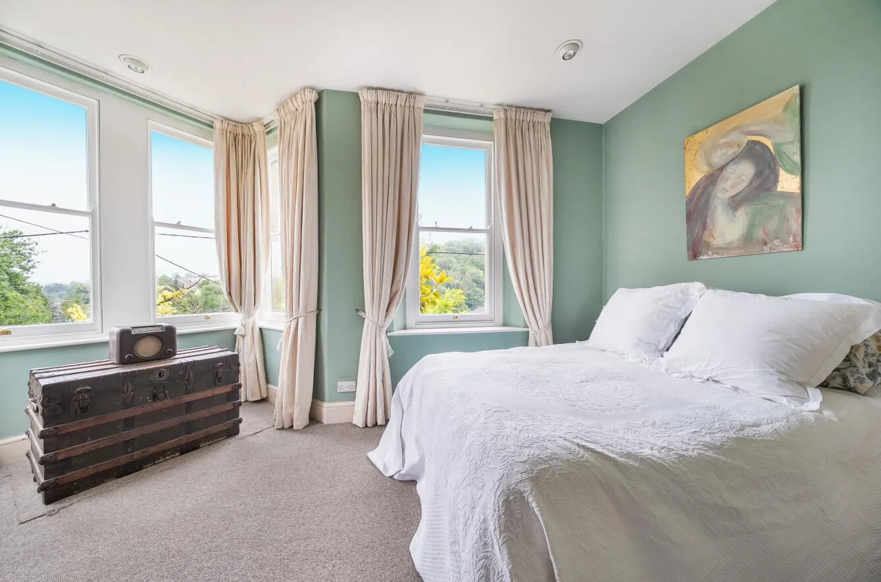 Devizes Road, Box, SN13, photo 17