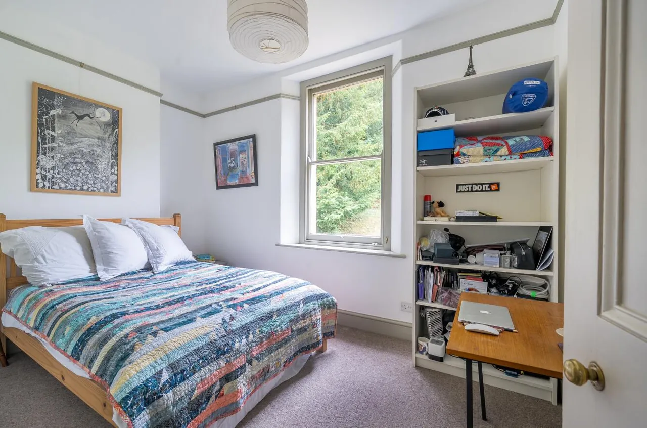 Devizes Road, Box, SN13, photo 19