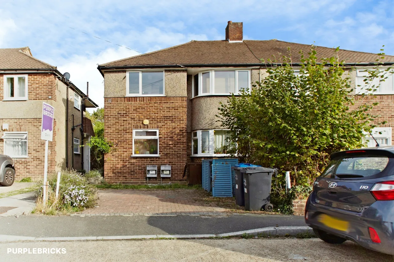 2 bed flat for sale, Byards Croft, Strteatham, SW16
