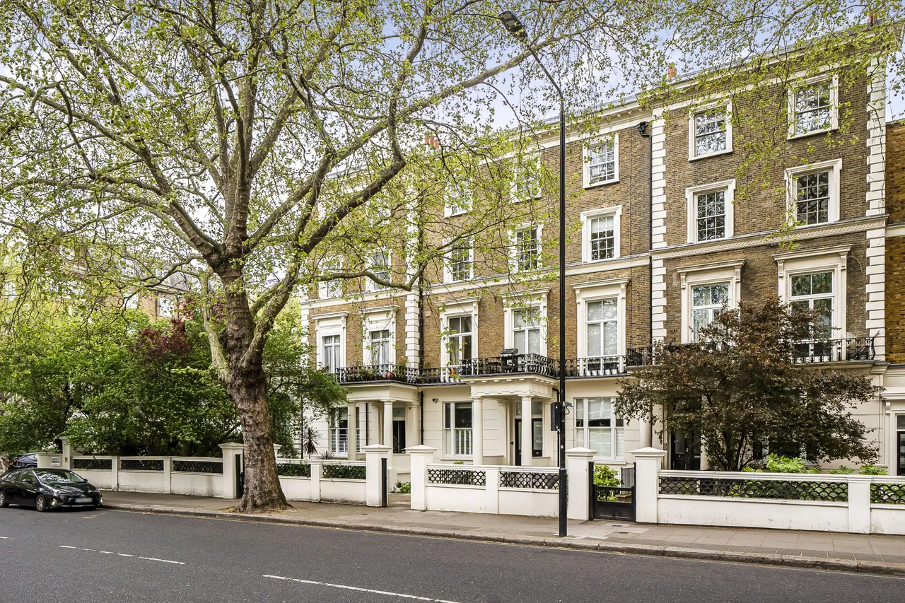 1 bed flat for sale — Flat 8, 66 Gloucester Gardens, London