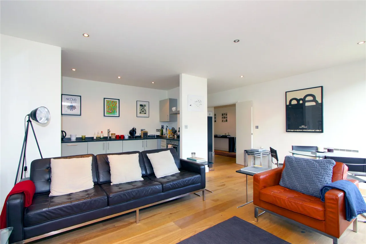 2 bed flat to rent, Dereham Place, Shoreditch, EC2A