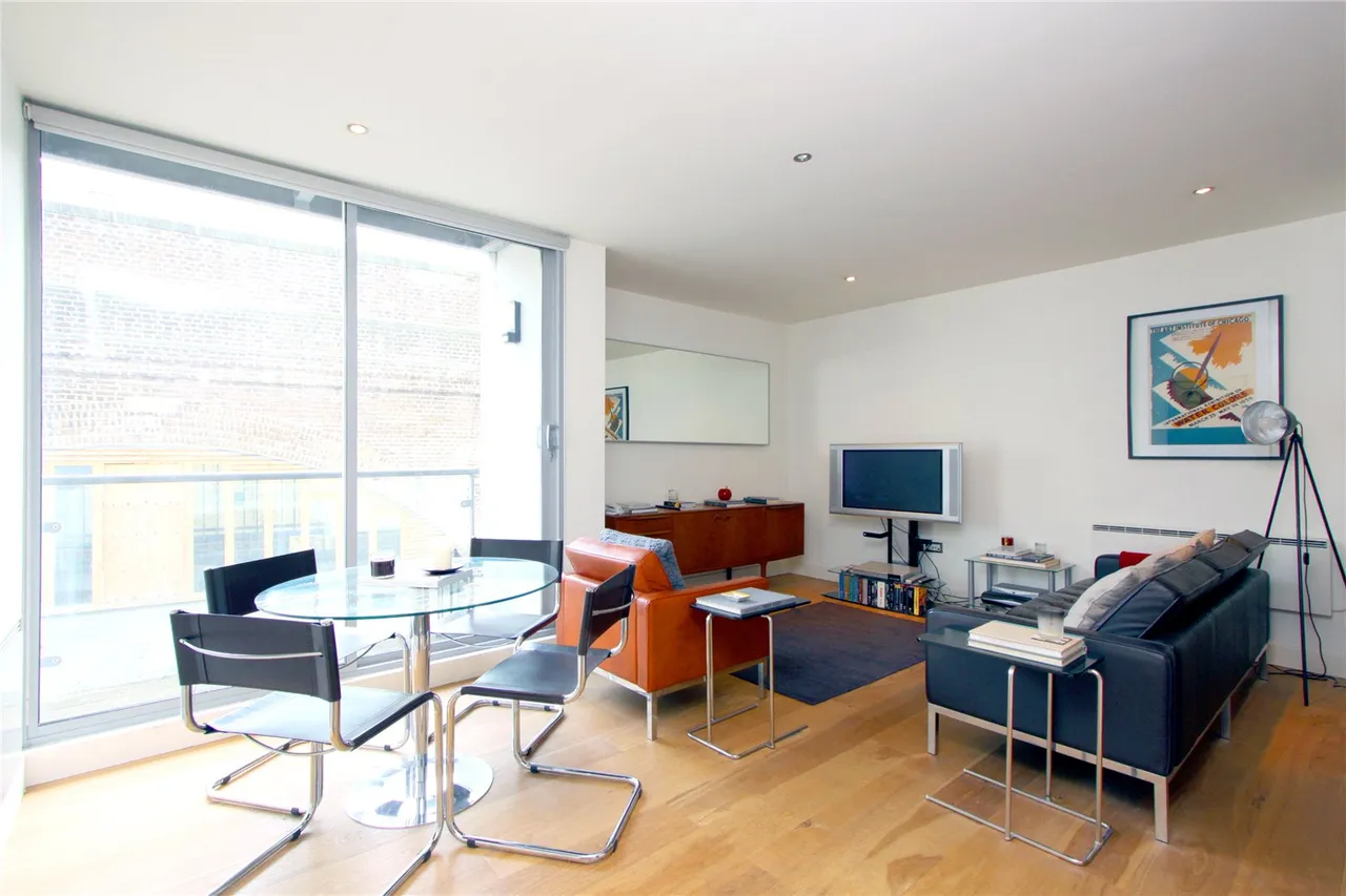 Dereham Place, Shoreditch, EC2A, photo 3
