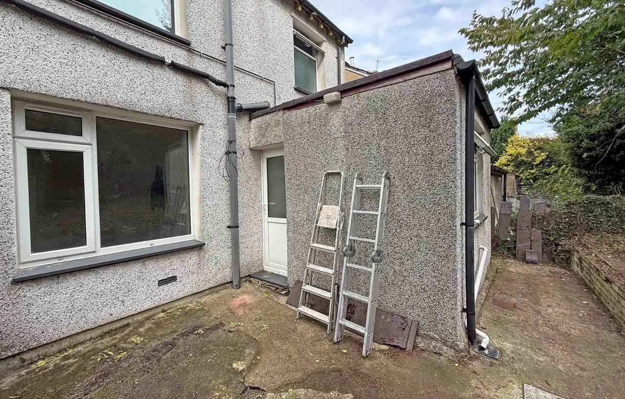 Caernarfon Road, Bangor, LL57, photo 13