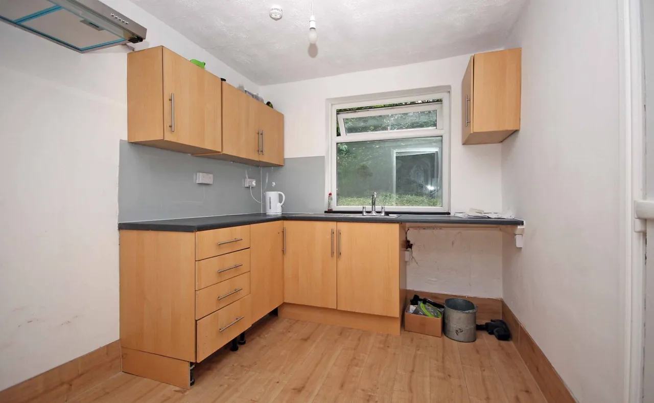 Caernarfon Road, Bangor, LL57, photo 5