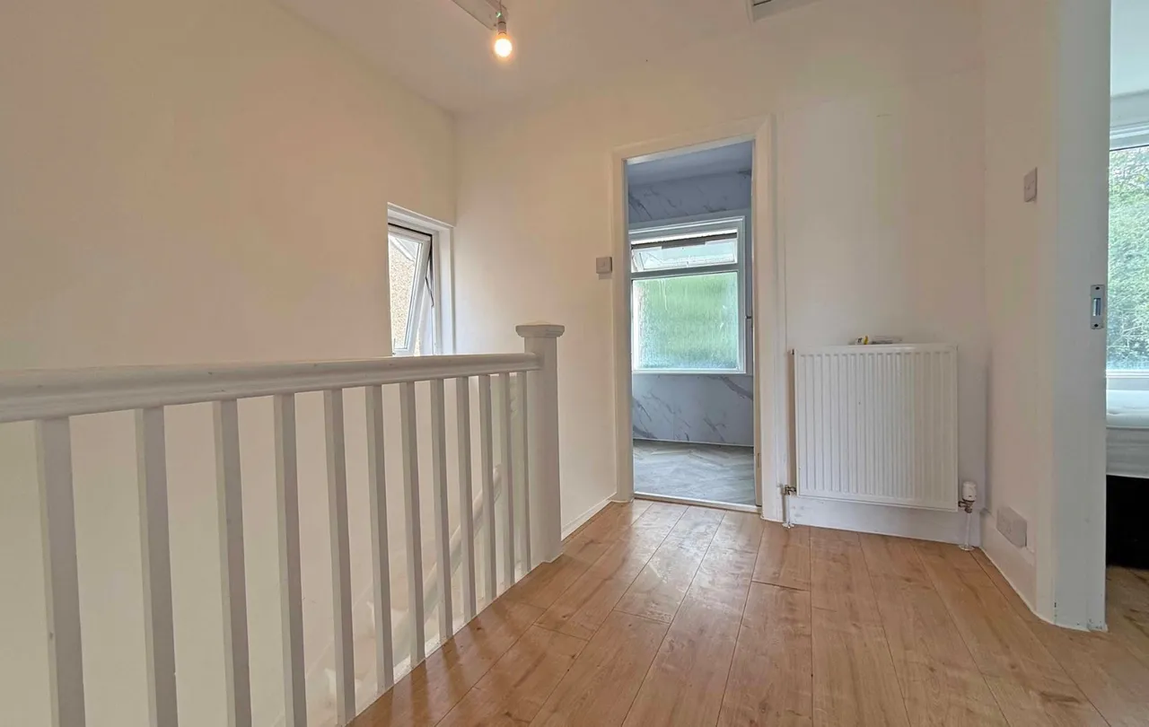 Caernarfon Road, Bangor, LL57, photo 17
