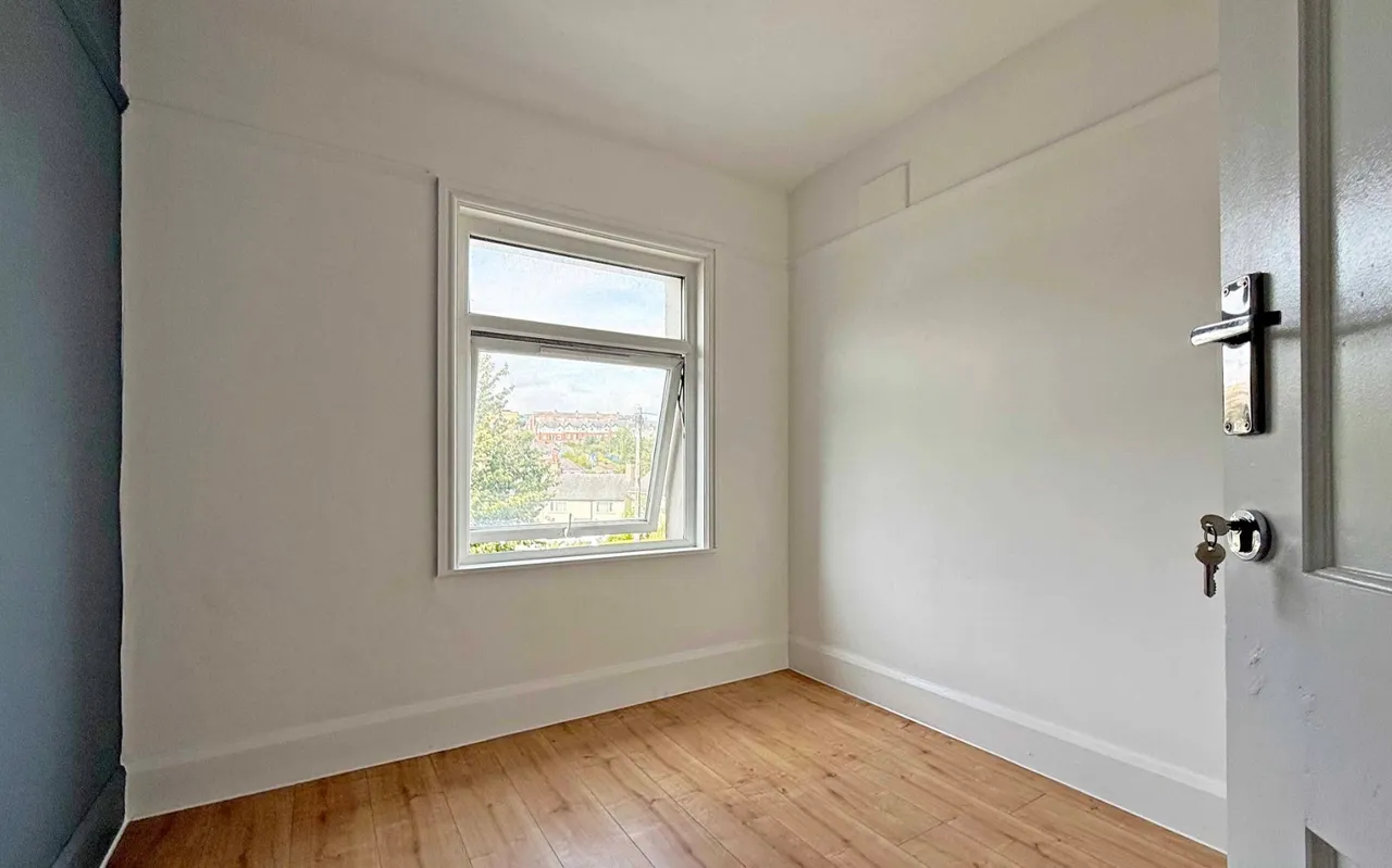 Caernarfon Road, Bangor, LL57, photo 10