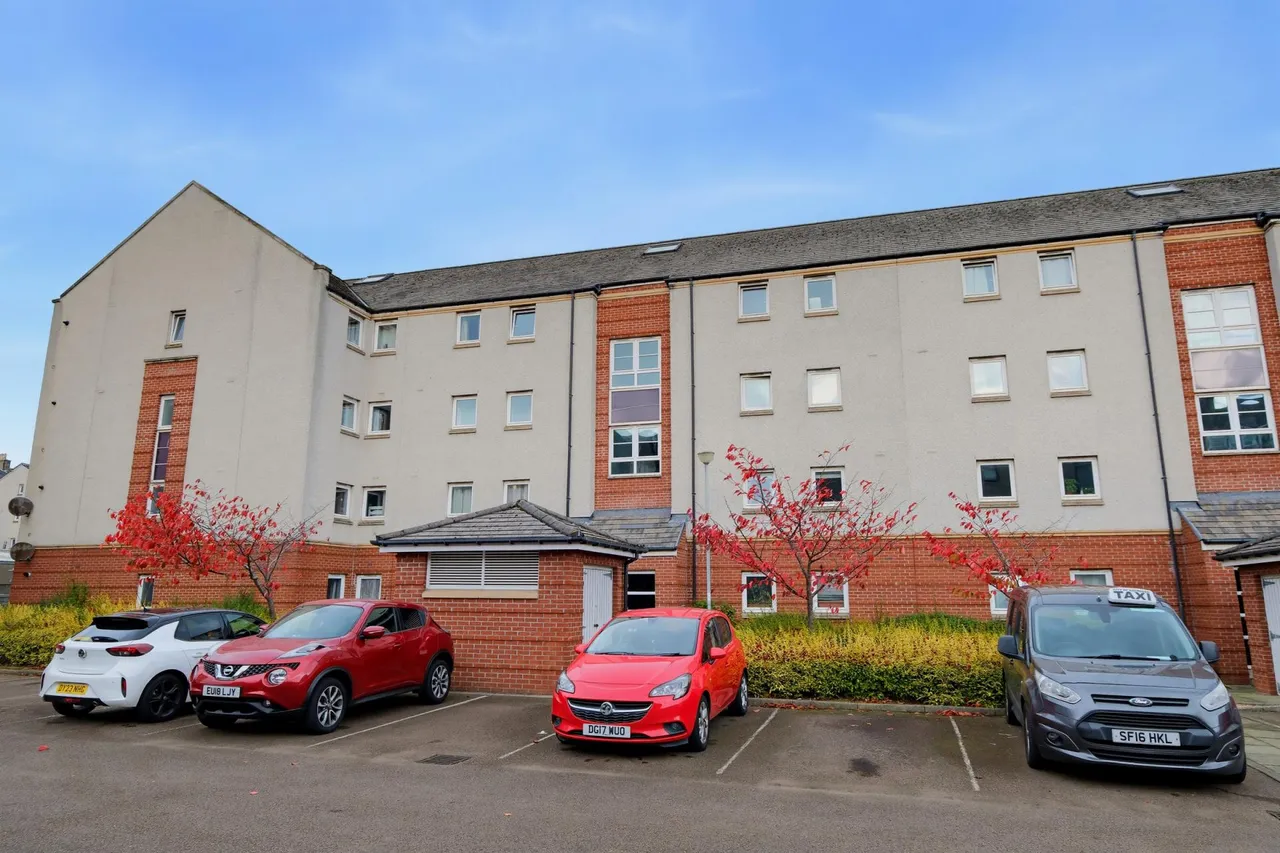 2 bed flat for sale, Fraser Road, The City Centre, AB25
