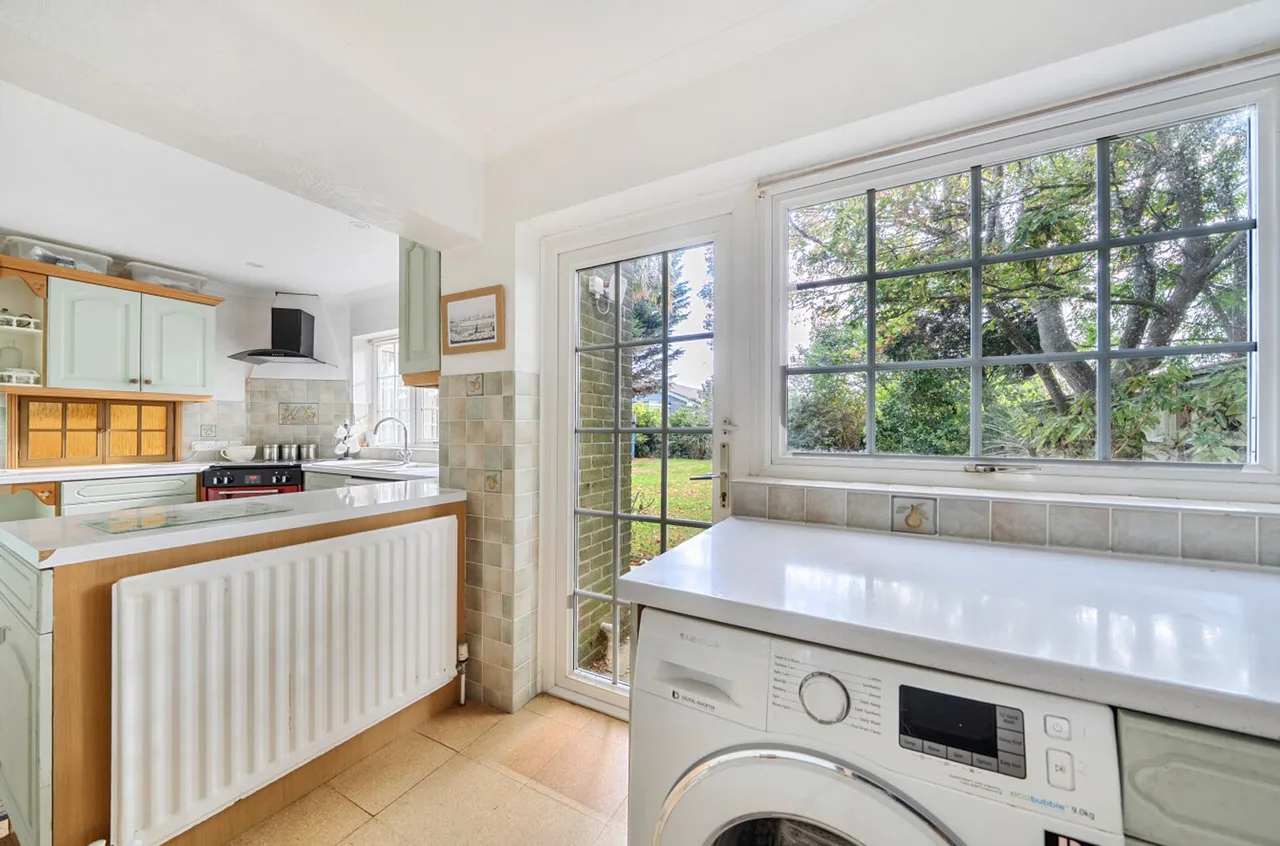 Alexander Close, Aldwick, PO21, photo 8