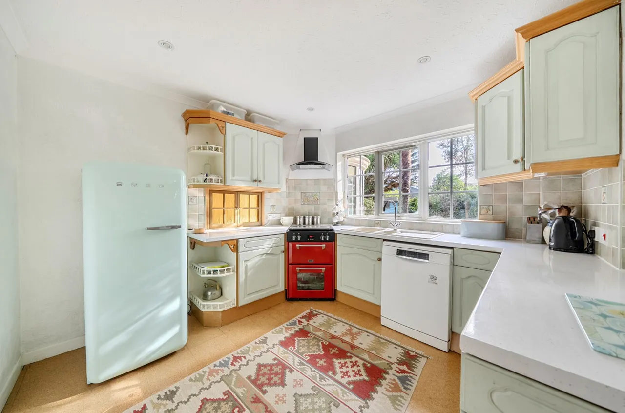 Alexander Close, Aldwick, PO21, photo 4