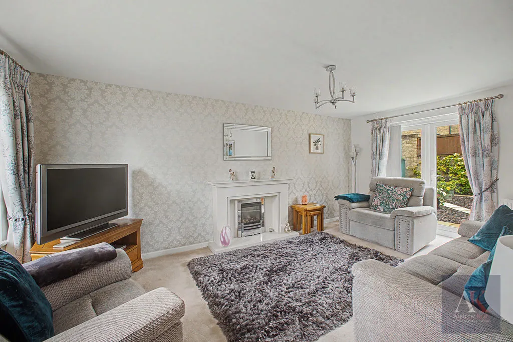 Shopwood Way, Littleborough OL15 9AN, photo 4