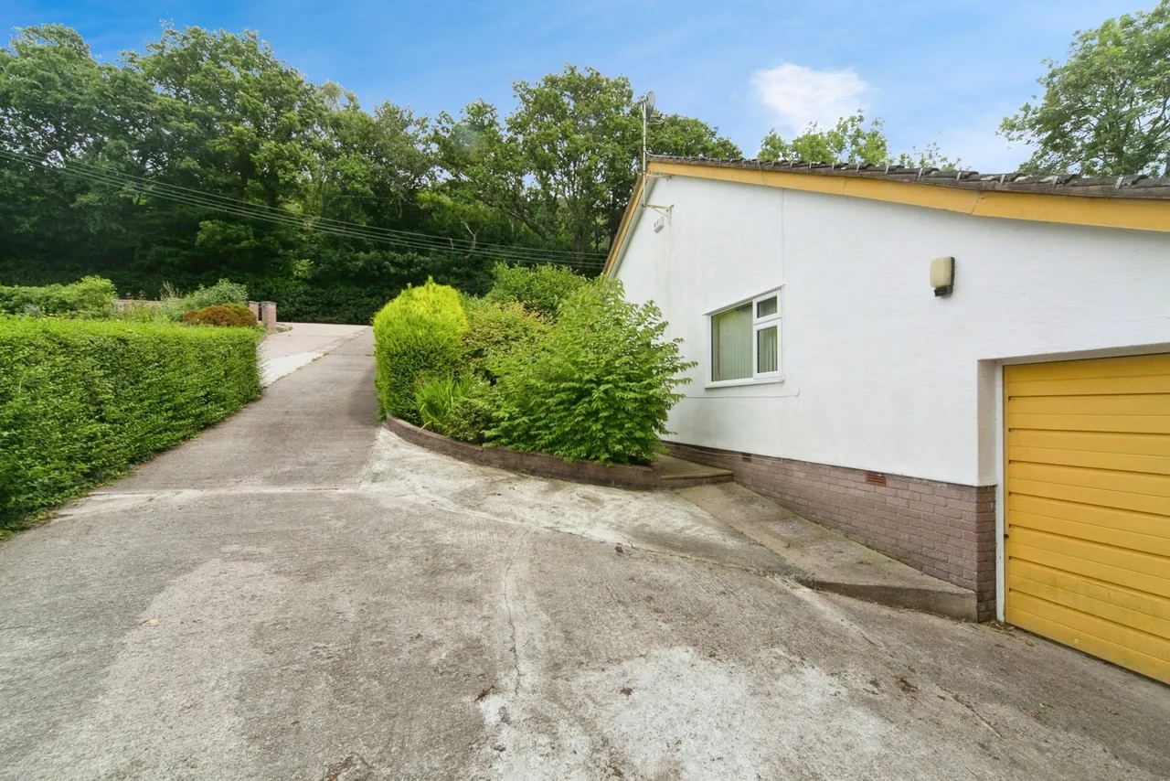 Iolyn Park, Conwy, LL32, photo 16