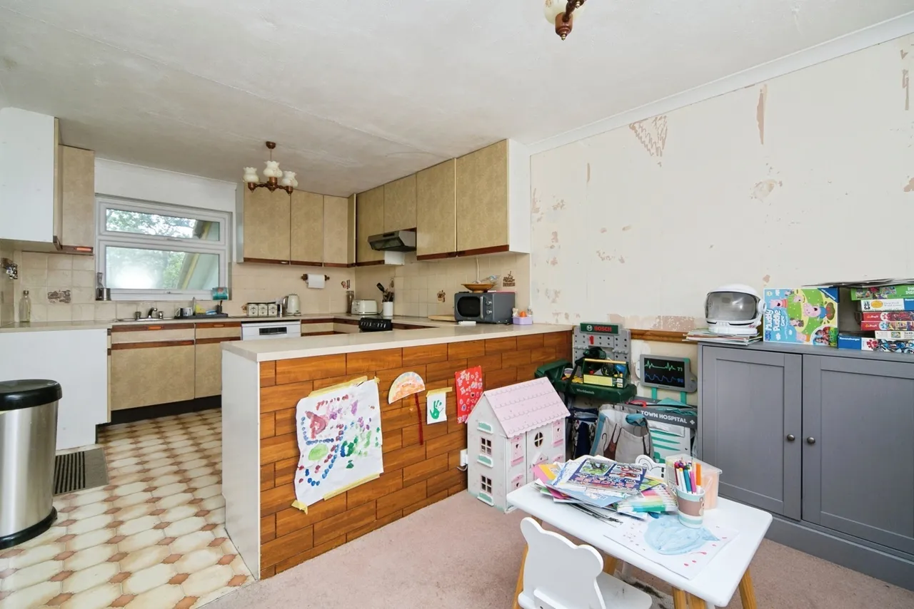 Iolyn Park, Conwy, LL32, photo 4