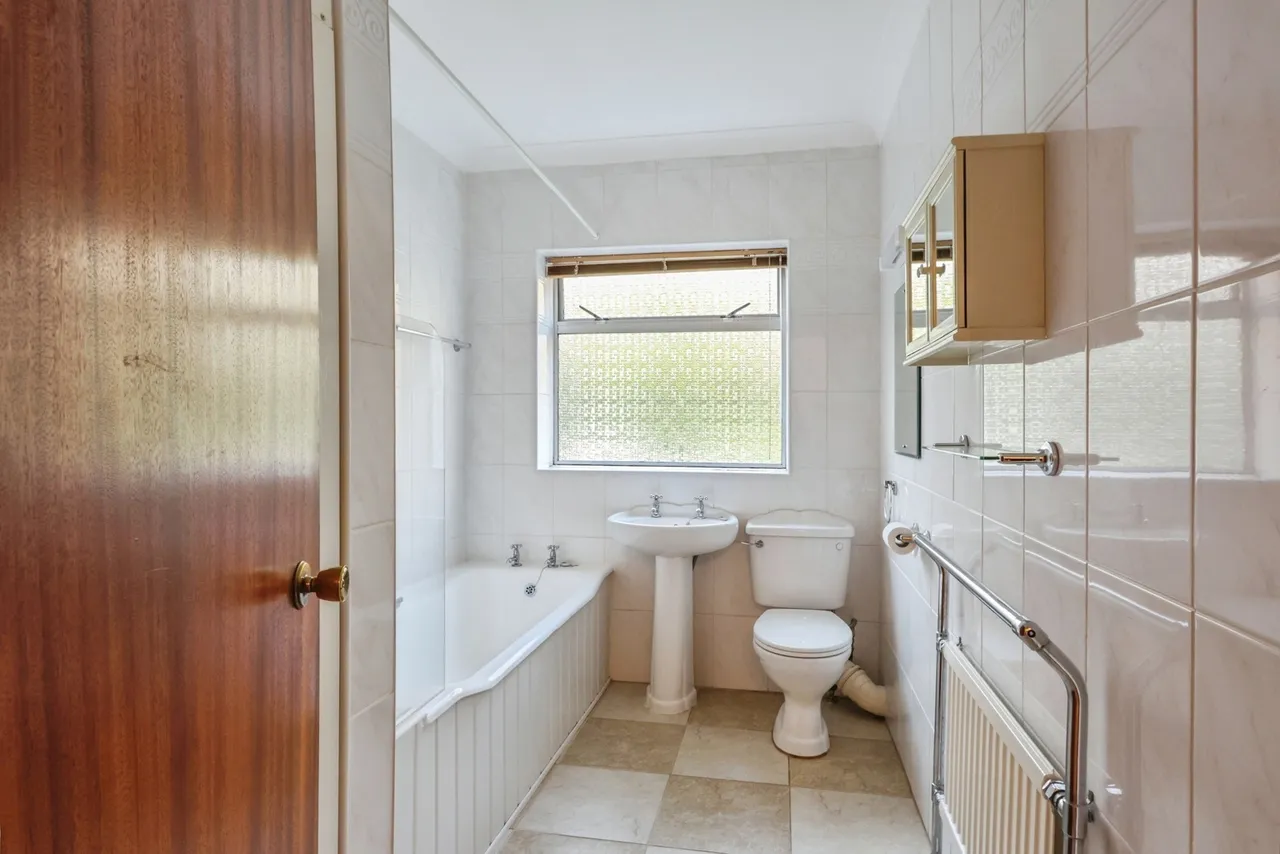 Wallace Road, Broadstone, BH18, photo 18