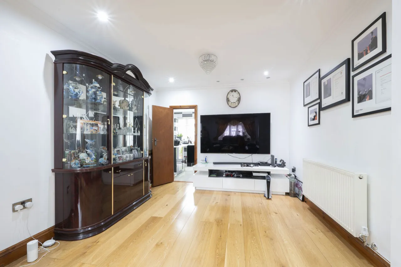 The Crescent, New Malden, KT3, photo 7