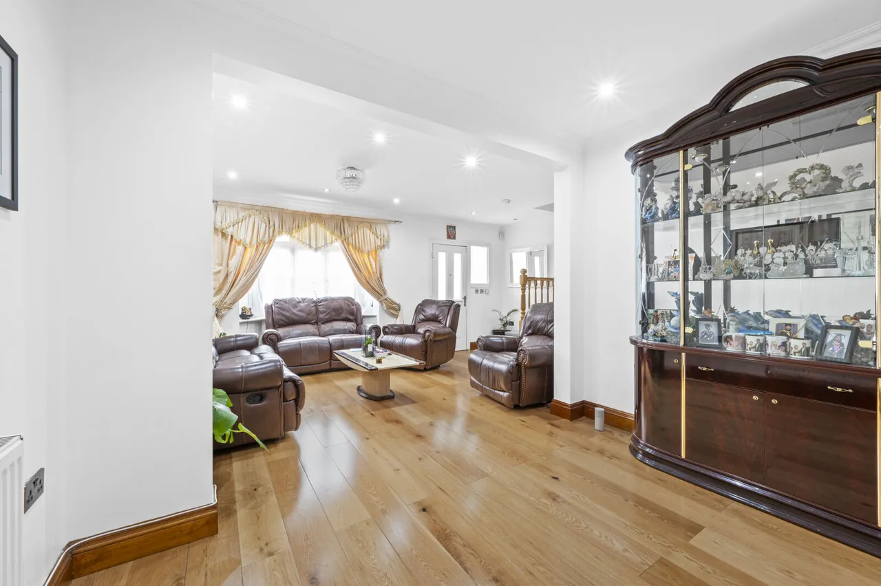 The Crescent, New Malden, KT3, photo 8