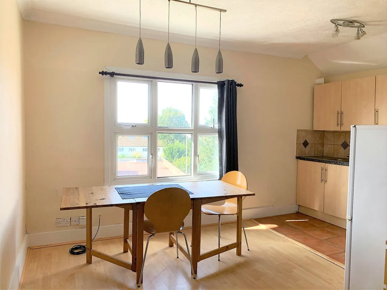 flat to rent — Ewell Road, Surbiton, KT6