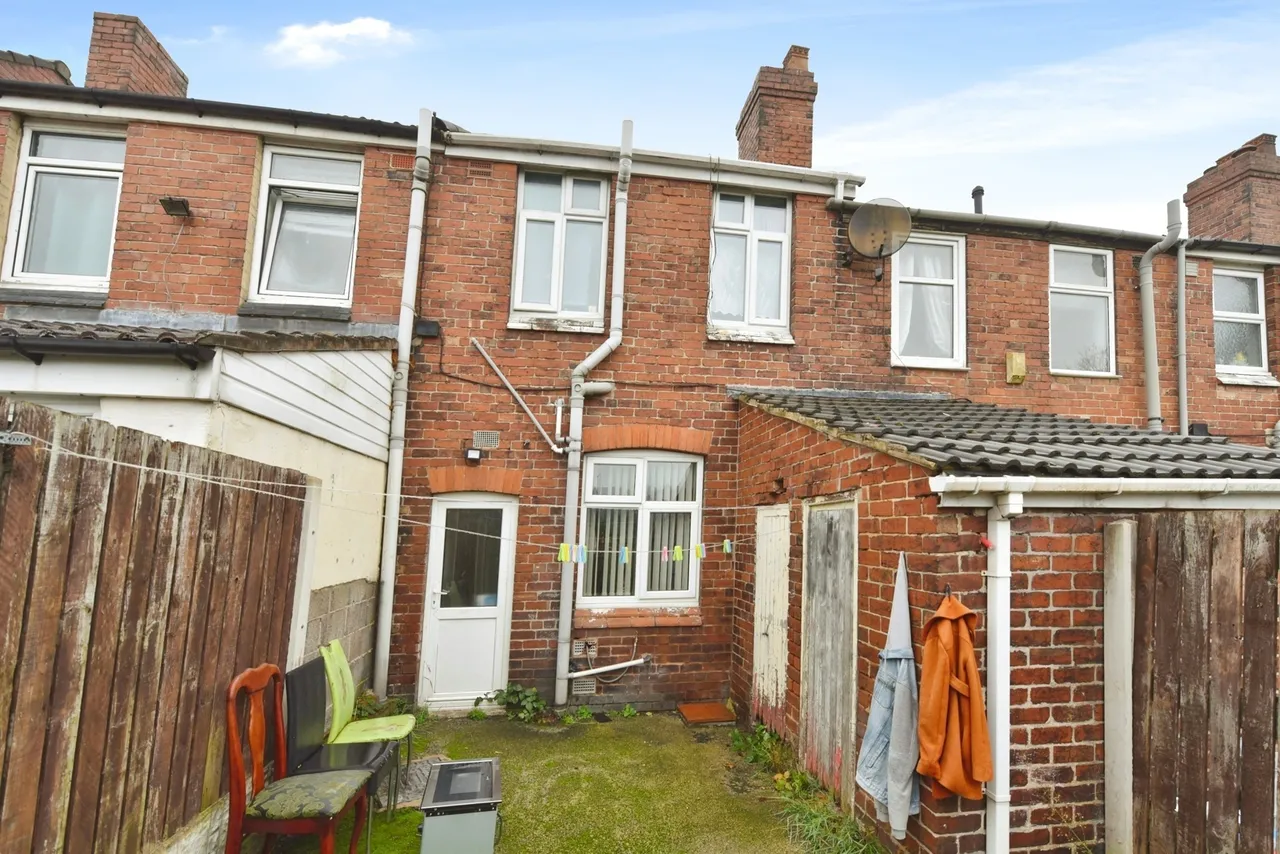 Doncaster Road, East Dene, S65, photo 7