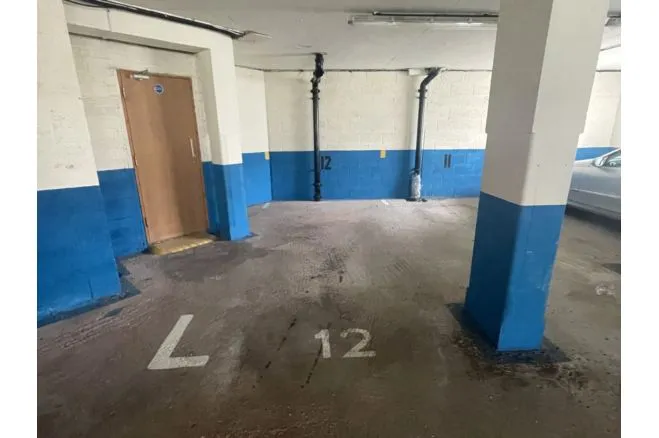 Dominica Court, Eastbourne, BN23, photo 4