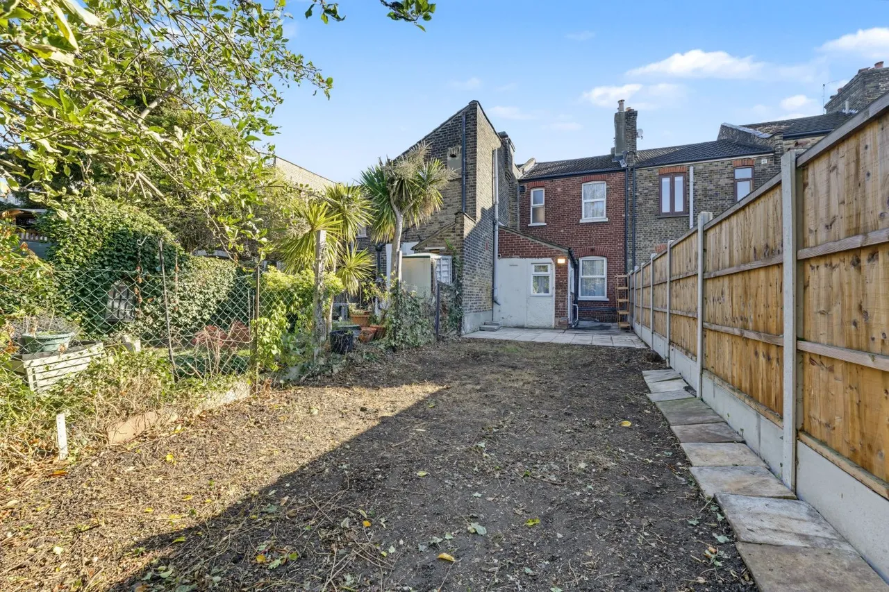 East Road, Stratford, E15, photo 15