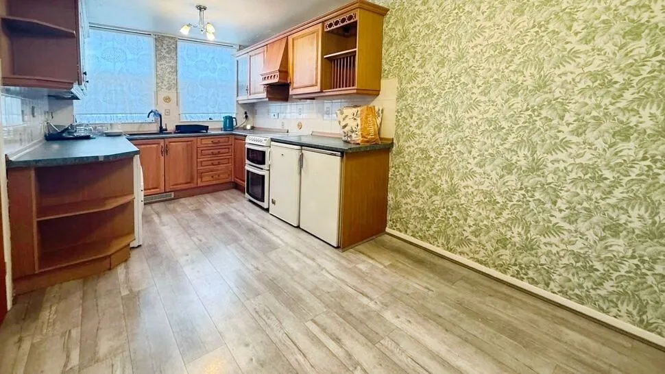 Fieldfare Road, London, SE28, photo 4
