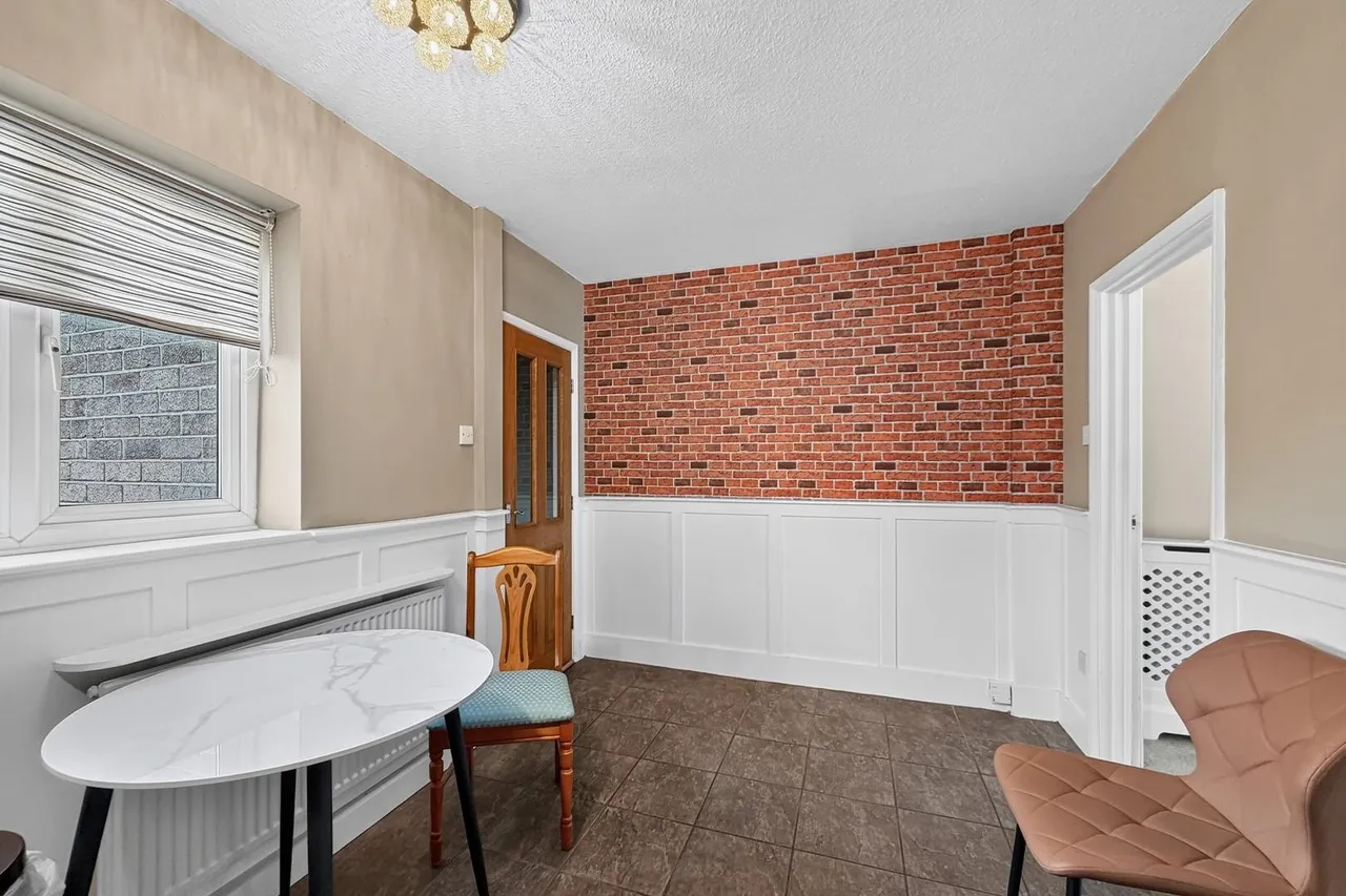 Fairway Avenue, Manchester M23 9JP, photo 8