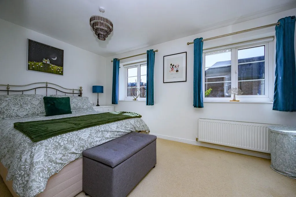 Clarkes Road, Hatfield AL10 0HL, photo 5