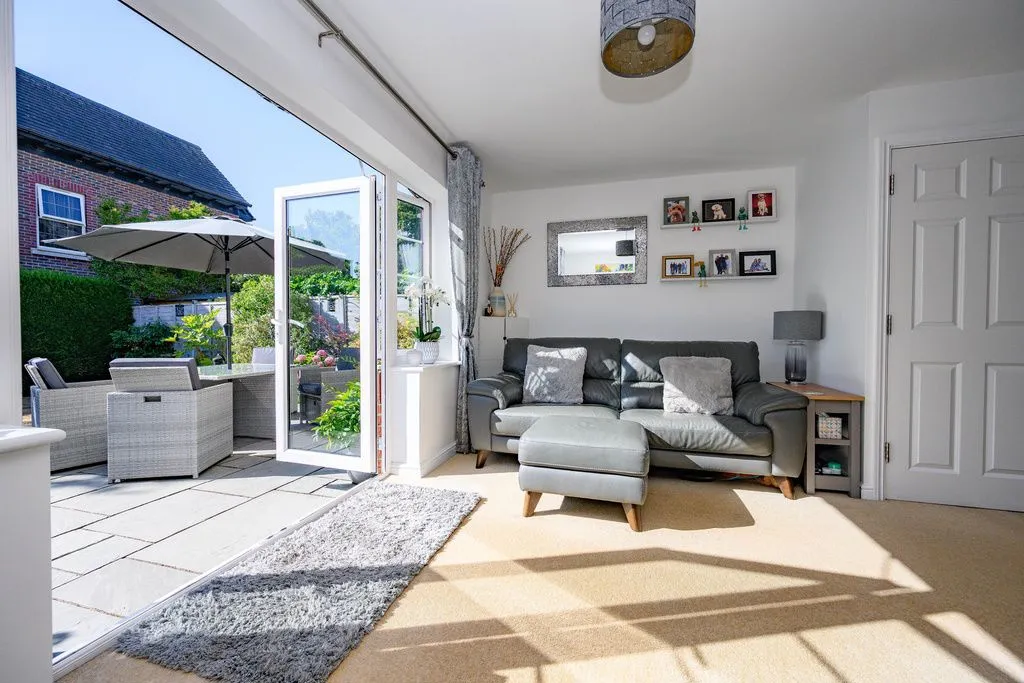 Clarkes Road, Hatfield AL10 0HL, photo 15