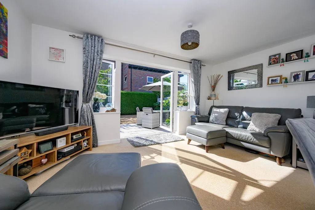 Clarkes Road, Hatfield AL10 0HL, photo 13